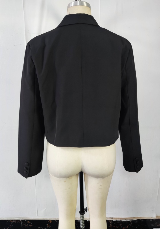 Black Cropped Blazer​