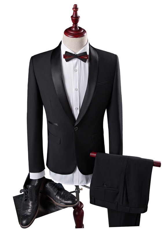 Classic Three-Piece Suit​