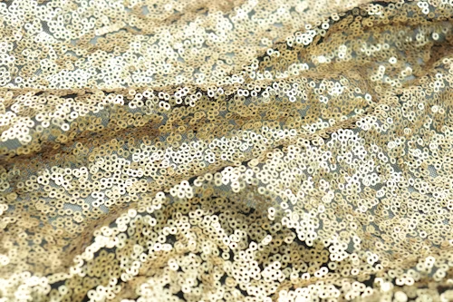 Custom-Made: Creating Fashion Exclusive to You(图4)